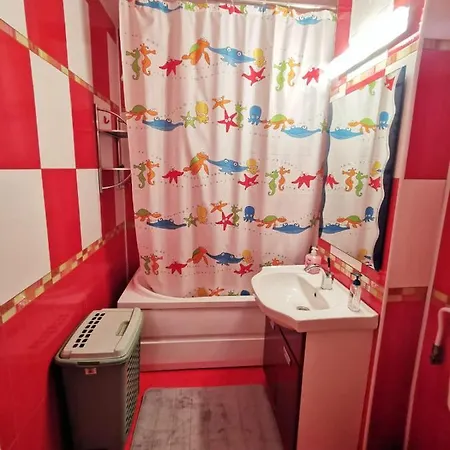 Apartment Apartament Patrick Curtea De Arges